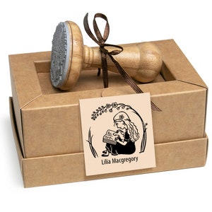 Meisje en hond Ex libris, beste vrienden zomerlezing onder bloemen, rubberen stempel ex-libris, hondenliefhebber cadeau, gebonden door lint in speciale doos