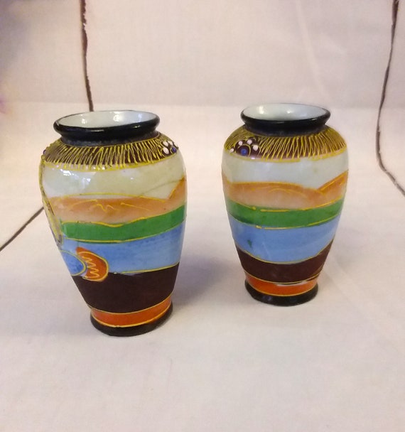 I.E. & C. Co. Japan Hand-Painted Vase 花瓶 Klimax Japanese Satsuma Vases: Hand-painted Miniature Porcelain