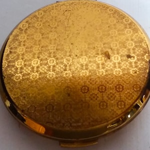 Stratton compact, gold tone mirrored compact with puff and sifter Gift for her. Bridesmaid gift.