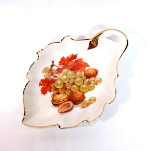 Crown Devon china leaf dish. Fruit and nut design Crown Devon Fieldings dish.