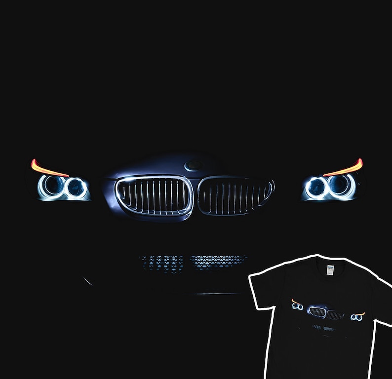 Bmw f82 blue. Ангельские глазки бмв е60. Bmw e46 angel eyes. Глаз бмв на синем фоне. Глаз бмв на синем фоне.