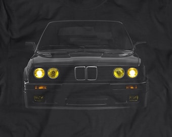 クラシックE30カーTシャツ | イエローヘッドライトグラフィックTシャツ | レトロカー愛好家へのギフト