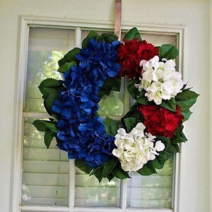 16 inch Patriotic Hydrangea wreath, Spring wreath ,4th of July wreath ,Hydrangea wreath, Red white & blue wreath, front door wreath