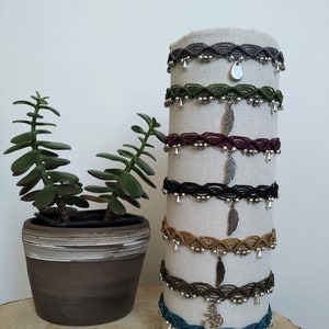 Chevillère en macramé,bracelet de cheville en macramé, macrame ankle,style bohème, boho,hippie, ethnique,ethnic,nature,personnalisable,femme