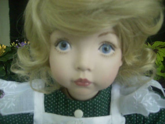 Loudeeoriginals: Katie Jean is an 18 Inch Tall Contemporary