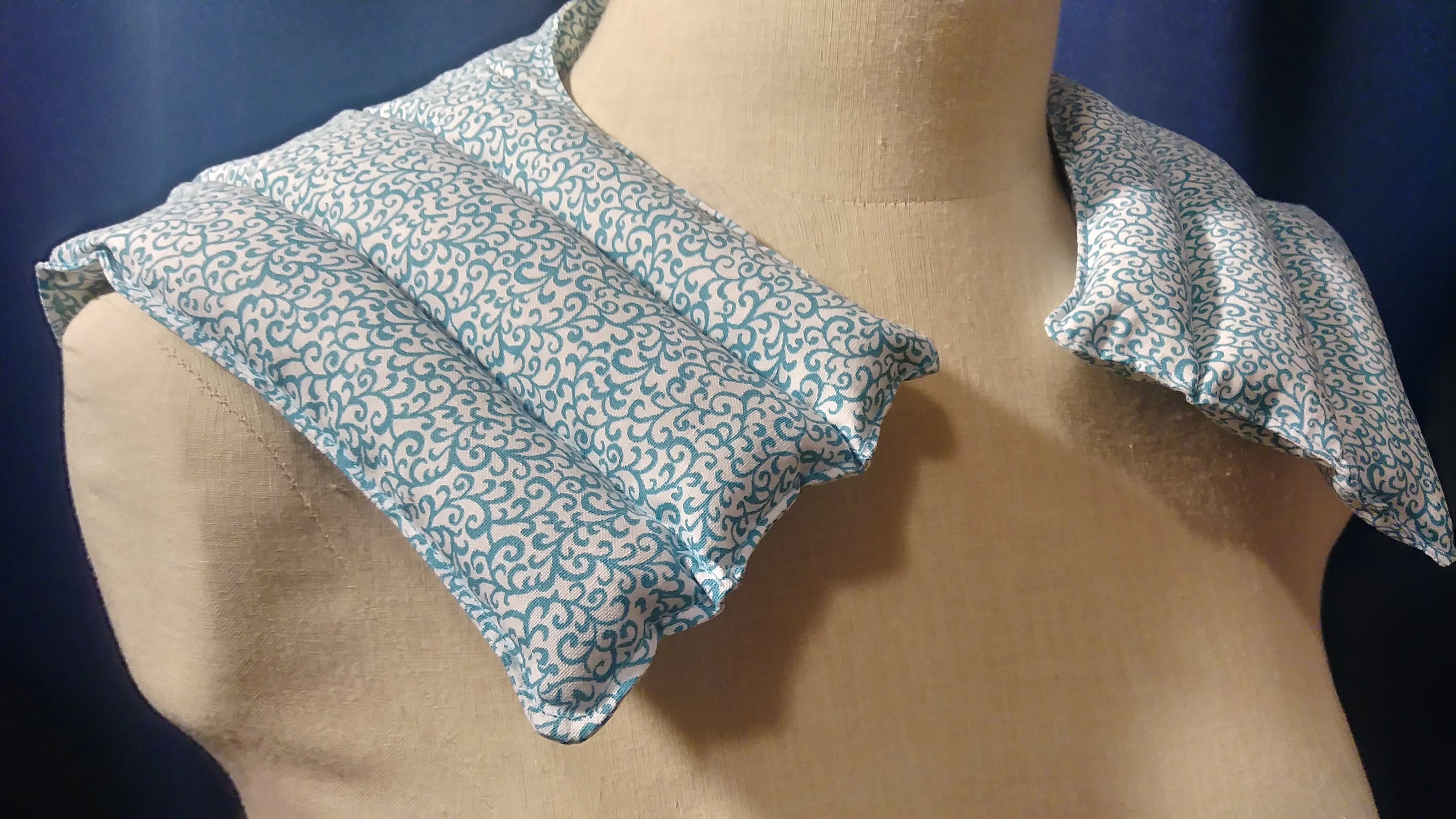 Soothing hot or cold rice neck and shoulder wrap. Relaxing Etsy