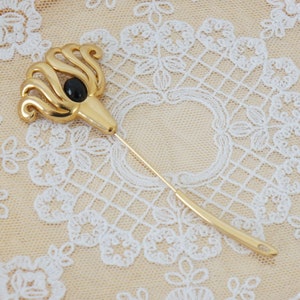 Vintage Givenchy Paris New York 1978 Signed Floral Black Stone Gold Tone Pin Brooch