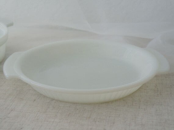 Vintage Cake Pan Circa 1960\u2019s Fire King Primrose Cake Pan Milk Glass Cake Dish Vintage Cake Pan Circa 1960\u2019s Fire King Primrose Cake Pan Milk Glass Cake Dish