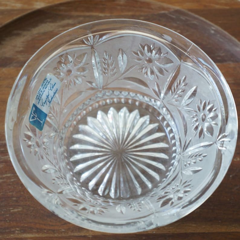 Vintage German Democratic Republic Daisy Floral Crystal Bowl