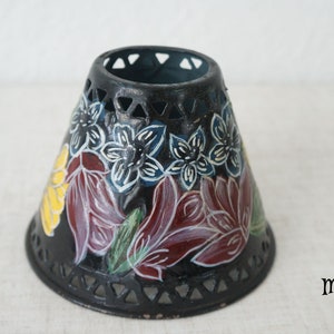 Kleine indische Indien handbemalte Blumen Squash Blumen Schwarz Metall Lampenschirm