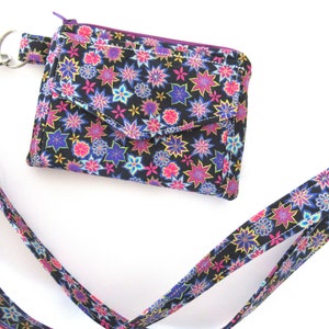 Billetera de identificación floral, billetera de llavero púrpura, billetera de muñeca púrpura, billetera de cordón floral, regalo de graduación, pulsera de llavero de identificación púrpura