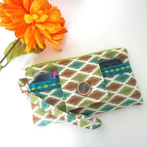 Wristlet Wallet, Fabric Wristlet, Wristlet Purse, Phone Wristlet, Colorful Wristlet, Geometric Wristlet, College Gift, Gift Under 25