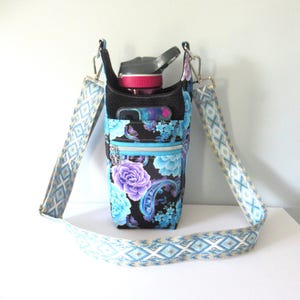 Water Bottle Crossbody Sling: Hiking Drink Bag with Phone Pocket