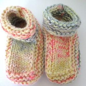Kid Knit Slippers, Girl&#39;s Slippers, Boy&#39;s Slippers, Children&#39;s slippers, Kid&#39;s House Shoes, Rainbow Slippers, Rainbow Slippers Kids