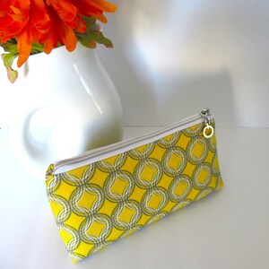 Yellow Boxy Bag, Zipper Bag, Makeup Pouch, Cosmetic Bag, Toiletry Bag, Travel Bag, Organizer Bag, Craft Pouch, Gift Under 20, Zipper Pouch
