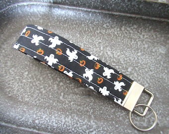 Halloween Wristlet, Halloween Keychain, Ghost Keychain, Pumpkin Keychain, Halloween Key Fob, Halloween Wrist Lanyard, Fall Key Fob Wristlet