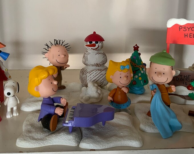 Vintage Charlie Brown Christmas Figurines Collection Snoopy Etsy