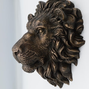 Solid Bronze Lion Head Sculpture – Handcrafted Bronze Metal Art – Lost-Wax Cast