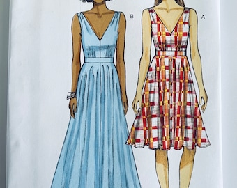 Vogue V9053 - Misses Lined Dresses Sewing Pattern / Uncut FF