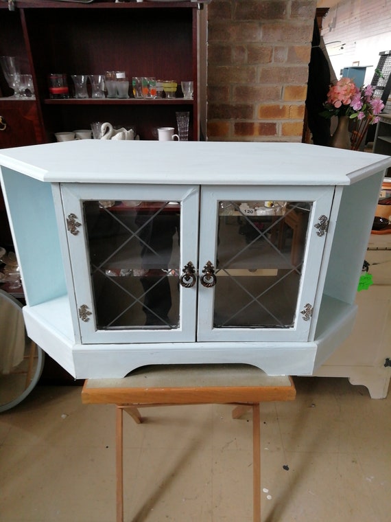 Tv dvd cabinet discount