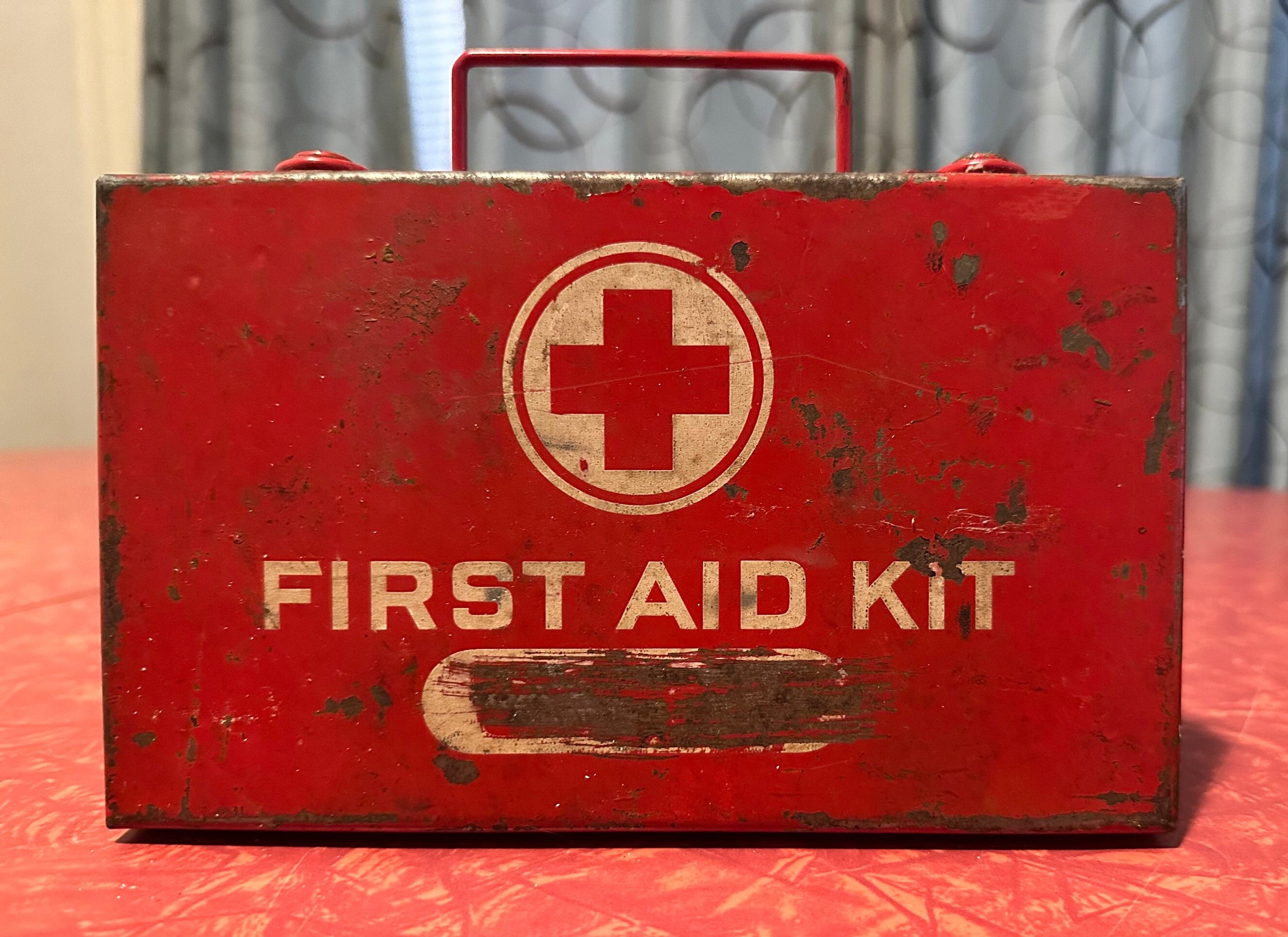 OLD American Red Cross First Aid Patch: EMERGENCY FIRST AID 1950s