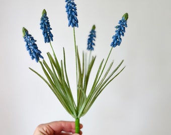 Artificial Muscari Pick, Faux Spring Florals, Realistic Flowers for Wreath Making, Grape Hyacinths Small Blue Flowers