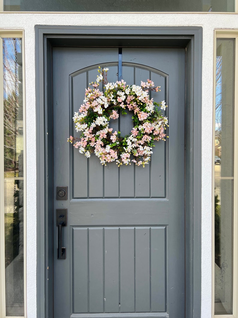 Pink and White Cottage Style Spring Floral Wreath for Front Door, Mini Flower Blossoms Wreath, Floral Mothers Day Gift Entryway Wall Decor image 4