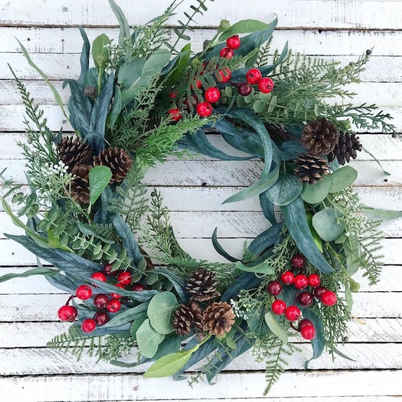 Farmhouse Table Centrepiece Artificial Eucalyptus Wreaths for Winter Fall Farmhouse Wreath- Frosted Real Grapevine Flocked Christmas Wreath for Front Door Pine Cone and Faux Berry Farmhouse Table Centrepiece Artificial Eucalyptus Wreaths for Winter Fall Farmhouse Wreath- Frosted Real Grapevine Flocked Christmas Wreath for Front Door Pine Cone and Faux Berry