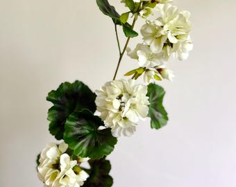Real Touch White Geranium Spray Faux Geranium Stem, Artificial Flowers for Wreaths Centerpieces and Home Decor, Realistic Geranium Pick