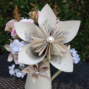 Sofortiger Download - Kusudama Origami Papierblumen Tutorial. Machen Sie hübsche Papierblumen - einfach zu machen!