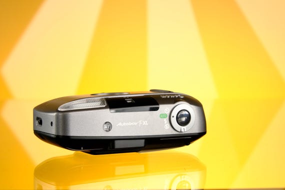 Canon Autoboy F XL Prima Mini Sureshot Sleek 35mm Point & Shoot