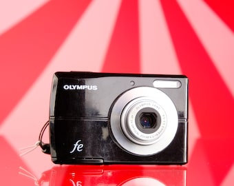 OLYMPUS 【FE-280】新品バッテリー付き コンデジ デジカメ y2k OLYMPUS 【FE-280】新品バッテリー付き コンデジ デジカメ y2k