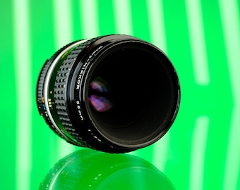 Objetivo Nikon Micro-Nikkor 55 mm f/2.8 Ai-S con montura F