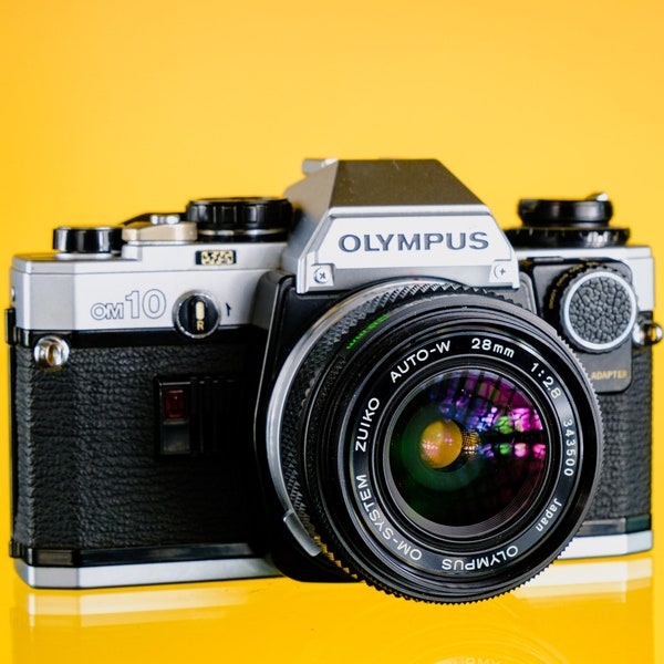 Olympus OM10 35mm SLR FIlm Camera + 50mm F/1.8 Lens Tested Working!