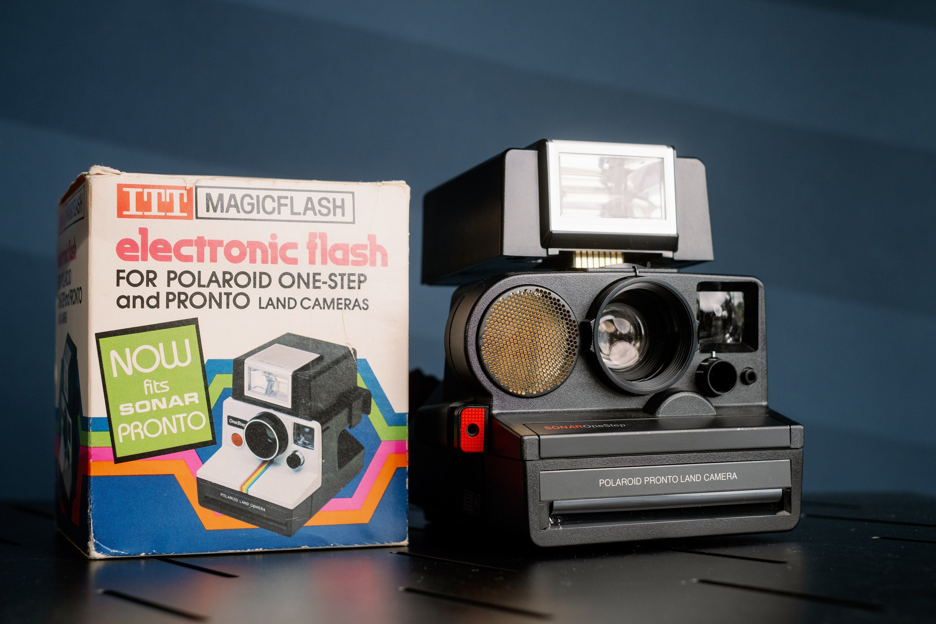 Polaroid Polaroid SX-70 land camera box flash TBE 