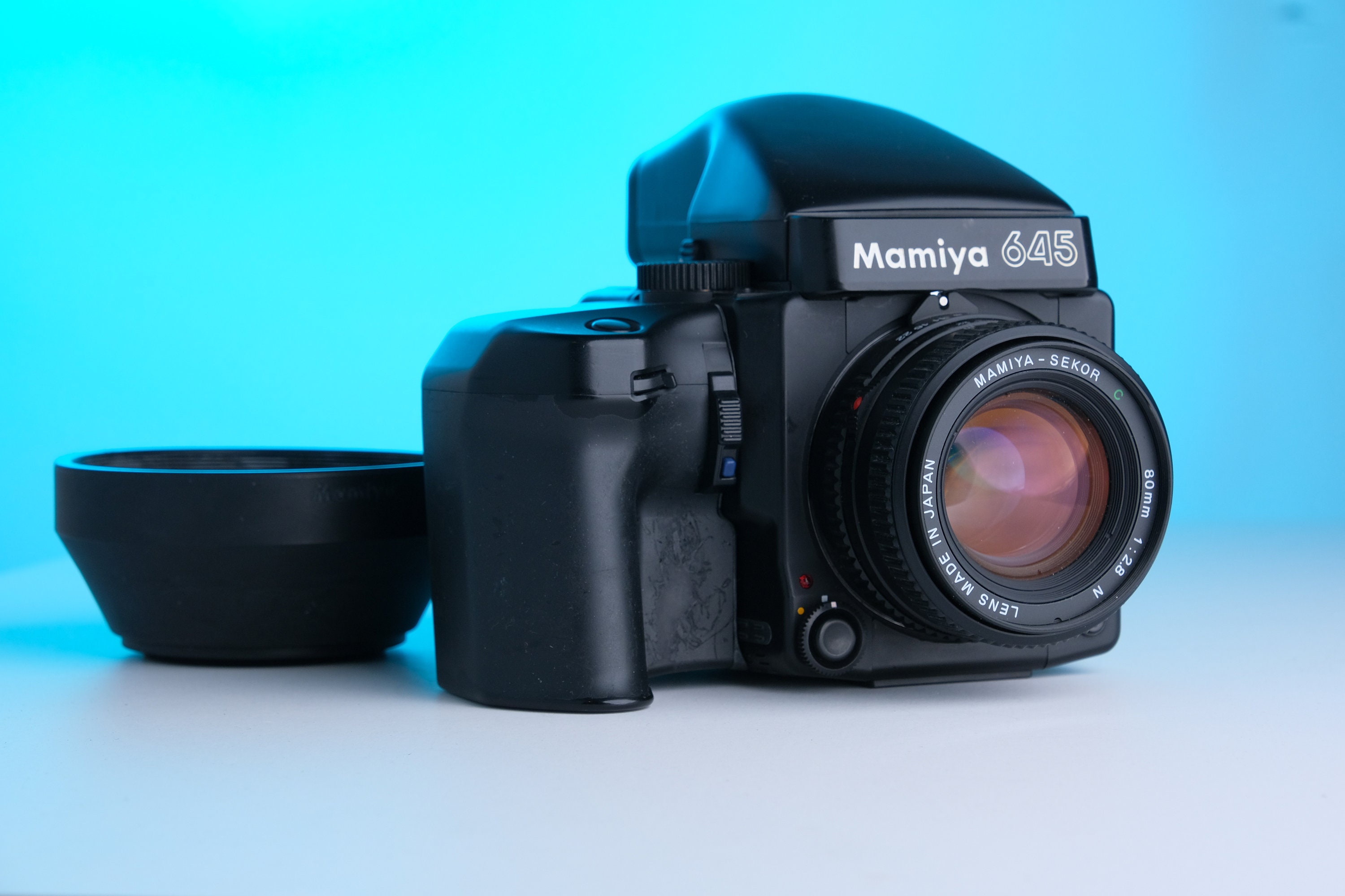 Mamiya m645 Super Medium Format SLR + 80mm f/2.8 Lens Tested