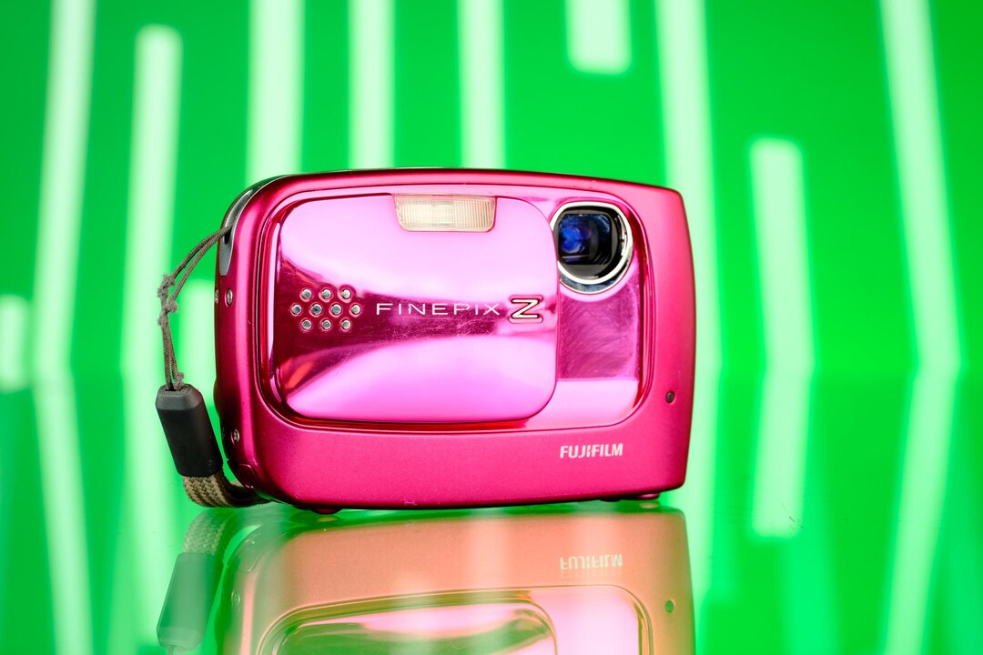 Fuji Finepix Z30 Fujifilm Pink Digital Camera FUJI FILM FinePix Z