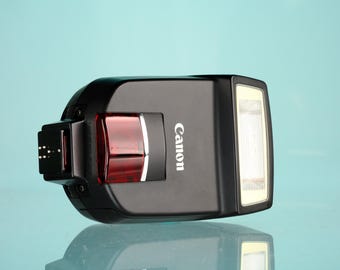 Canon Speedlite 220EX Hotshoe Flash