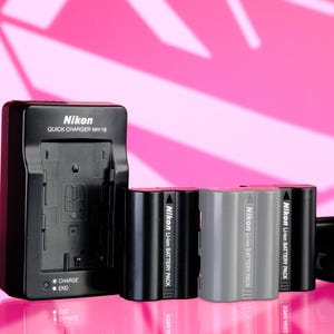 Nikon MH-18a Quick Charger + EN-EL3 Batteries x3