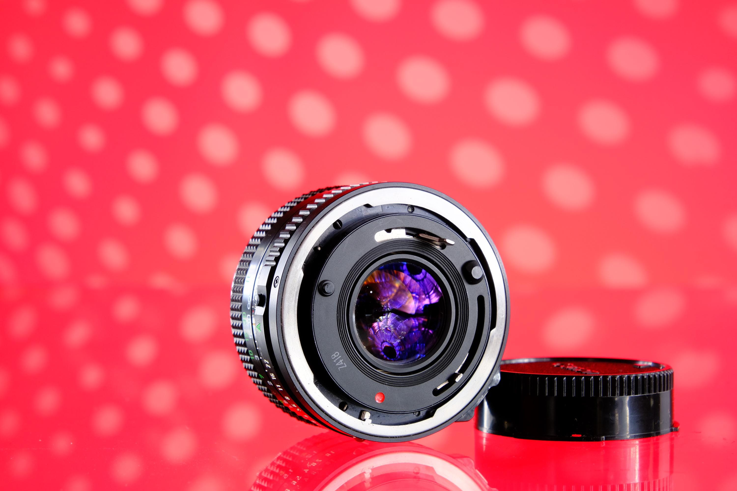 Canon - 【tanimotion】Canon 50mm 1.8 &amp; 24mm 2.8 Canon 24mm F2.8 vs 50mm F1.8 - YouTube