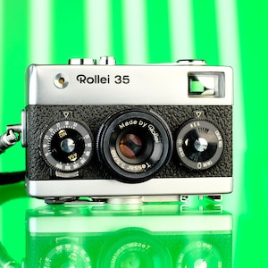 Rollei 35 35mm Viewfinder Camera  40mm Tessar f/3.5 - Singapore Model