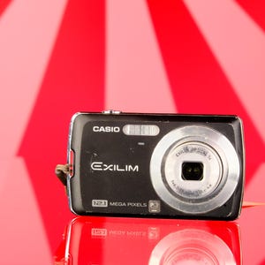 Casio Exilim EX-Z35 Black Compact Digital Camera Digicam Starter Kit