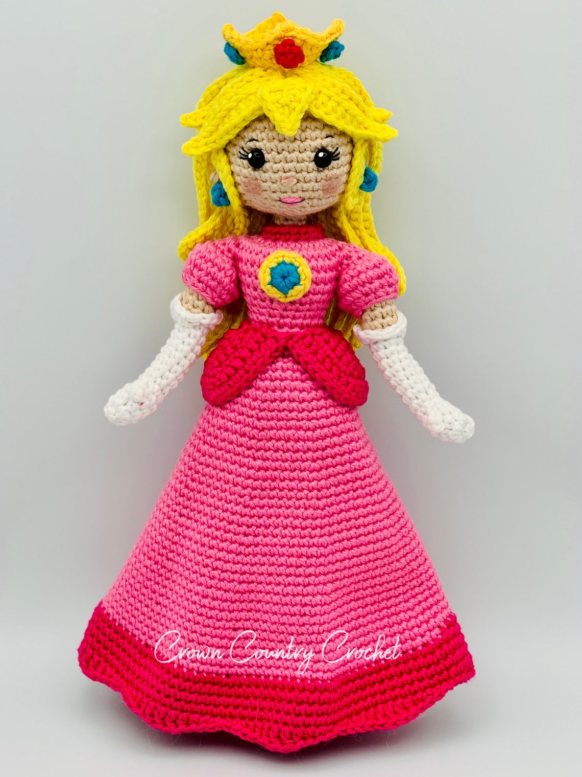 PDF CROCHET PATTERN Peach Doll // Princess Crochet // Video Etsy