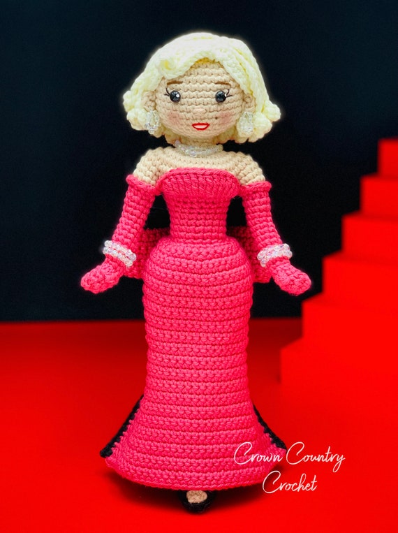 monrow crochet dress Marilyn Monroe Crochet Doll Pattern: Lorelei Inspired Amigurumi (PDF  Pattern)