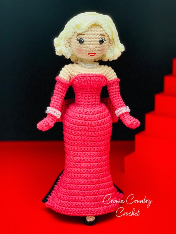 編みぐるみ まりりんです マリリン・モンローのかぎ針編み人形のパターン：ローレライ風編み