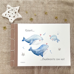 Diario dei primi 12 mesi di vita - balene - Album rilegato a mano. Colleziona ricordi, foto. Regalo mamma, nascita, famiglia