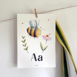 Ape con fiori - Decorazione per la casa personalizzabile, cameretta, parete, soggiorno, alfabeto illustrato