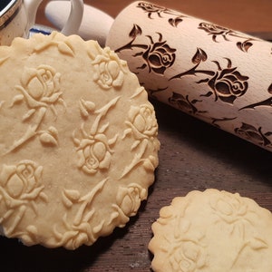 Flowers 8 Roses engraved rolling pin, embossed - handmade rolling pin, christmas rolling pin, pattern rolling pin, custom rolling pin