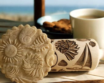 Engraved Beechwood Rolling Pin: Holiday Embossed Cookie Roller