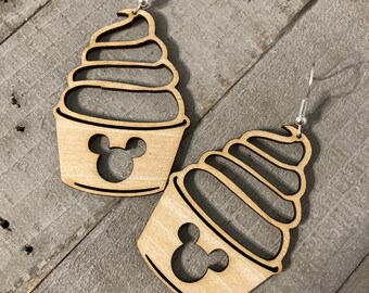 Pendientes Dole Whip / Inspirados en Disney / Madera cortada con láser / Cabeza de Mickey